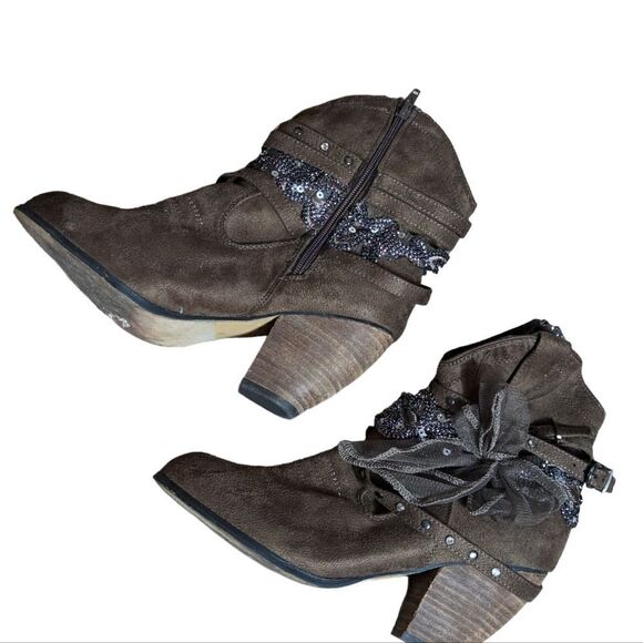 Dolce by Mojo Moxy Brown Cowboy Booties - Picture 3 of 7